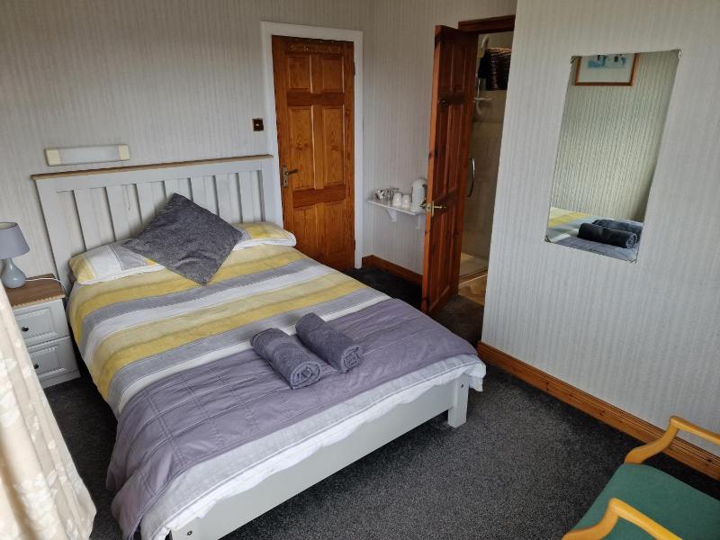 Double Room image 4