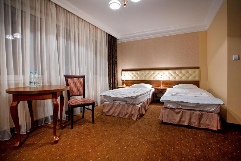 Triple Room image 2