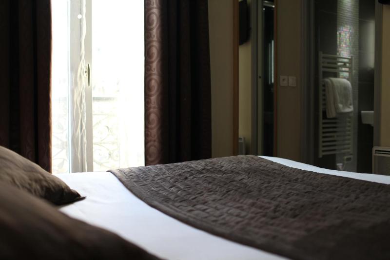 Double Room image 4