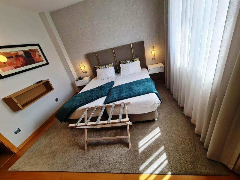 Twin Room image 1