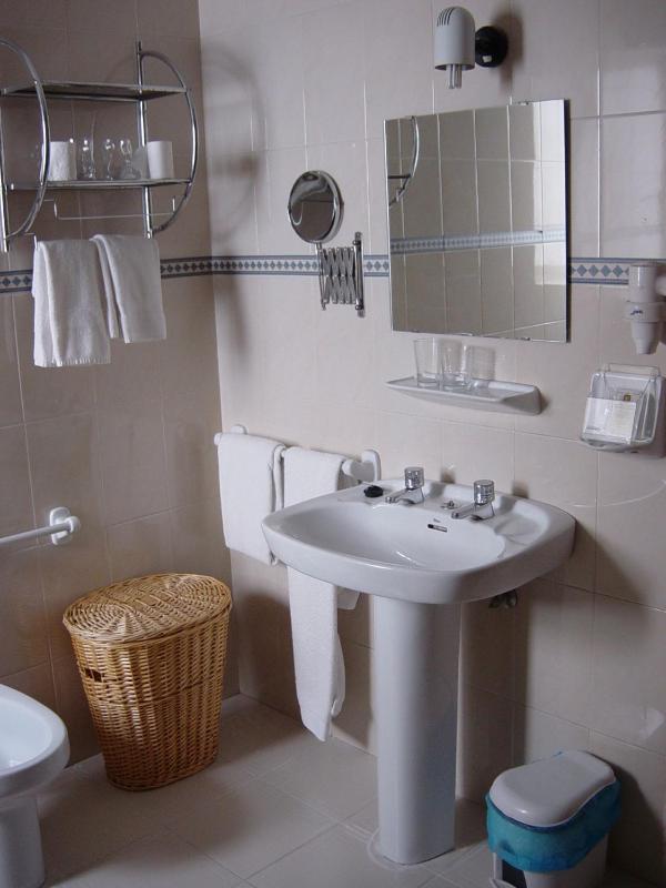 Quadruple Room with Private Bathroom image 1