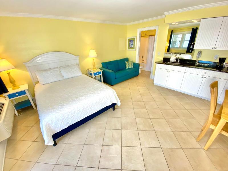 Queen Suite image 4