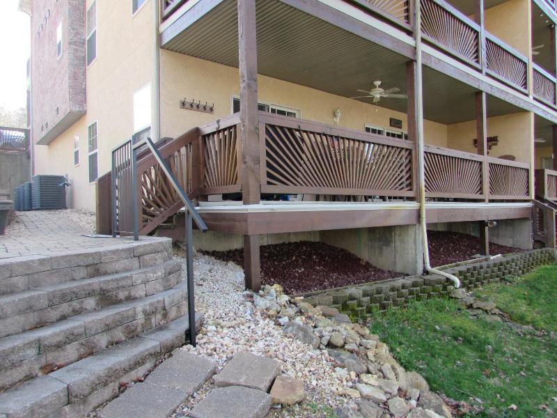 Three-Bedroom Apartment image 4