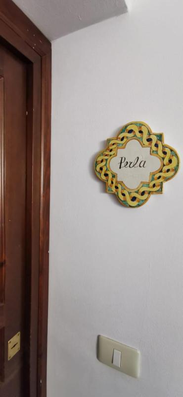 One-Bedroom Apartment image 2