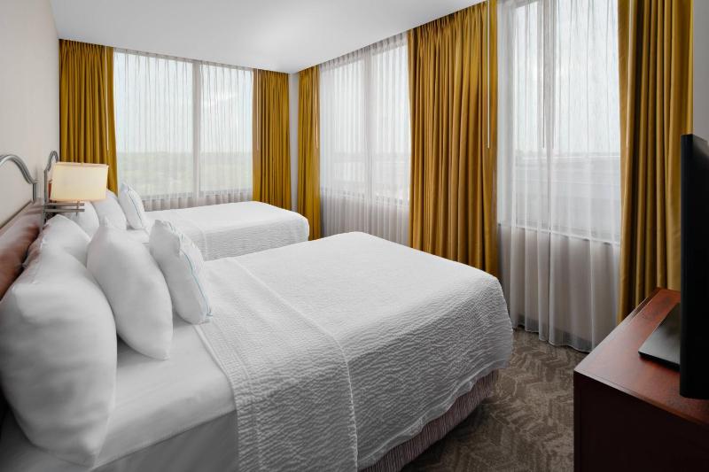 Corner Suite image 1