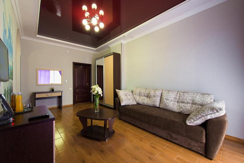 Suite with Balcony image 2