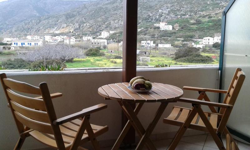 Apartment with Side Sea View image 3