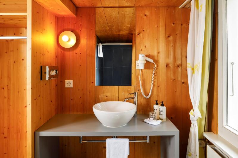 Single Room image 2