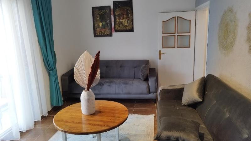 Family Room with Garden View image 1