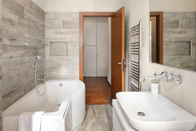 Flats4rent Luca - image 9