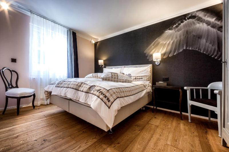 Double Room image 1