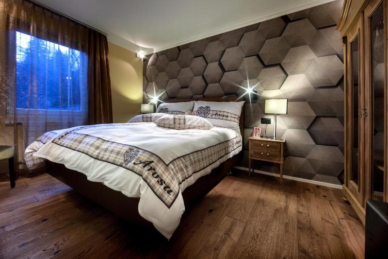Double Room image 4