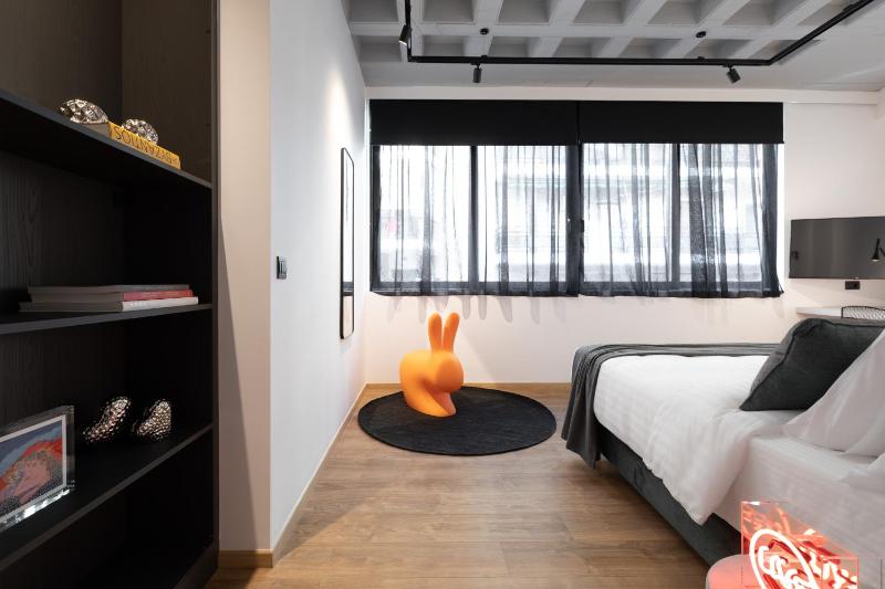 Urban Double Room  image 4