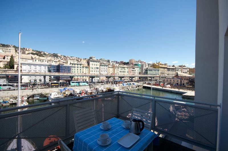 Apartment with Sea View image 1
