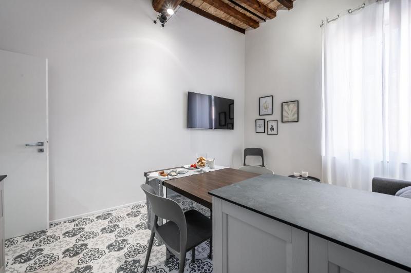 Emilia Suite Palace - image 9