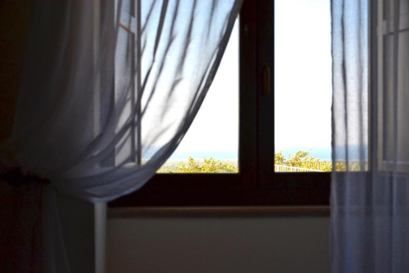 Double or Twin Room with Sea View image 4