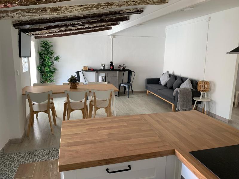 Two-Bedroom Apartment (4th floor) image 1