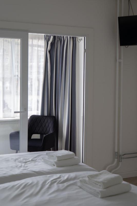 Comfort Double Room image 4