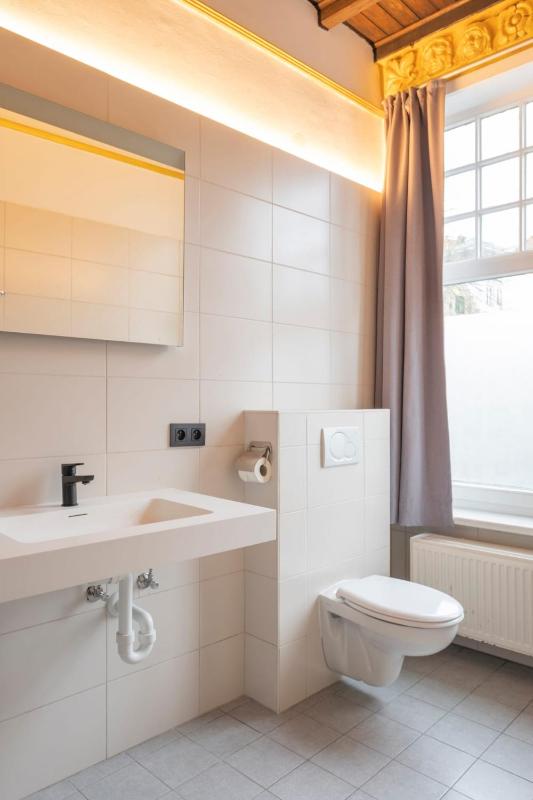 Honeymoon Suite image 1