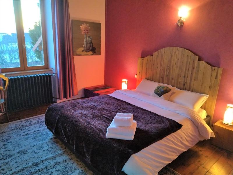 King Suite with Garden and Mountain View image 2