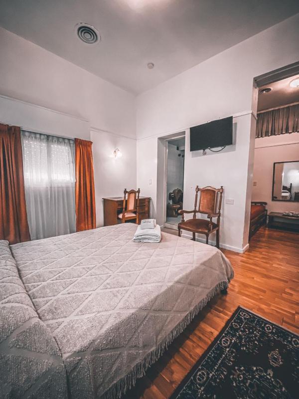 Hotel Americano - image 1