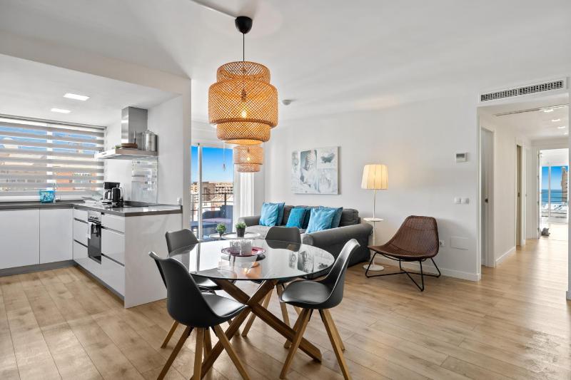 Central and modern Fuengirola apartment Ref 34 Images