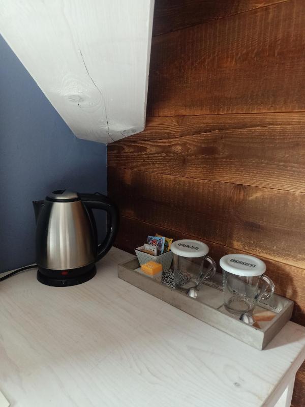 Double Room with Hot Tub and Balcony image 2