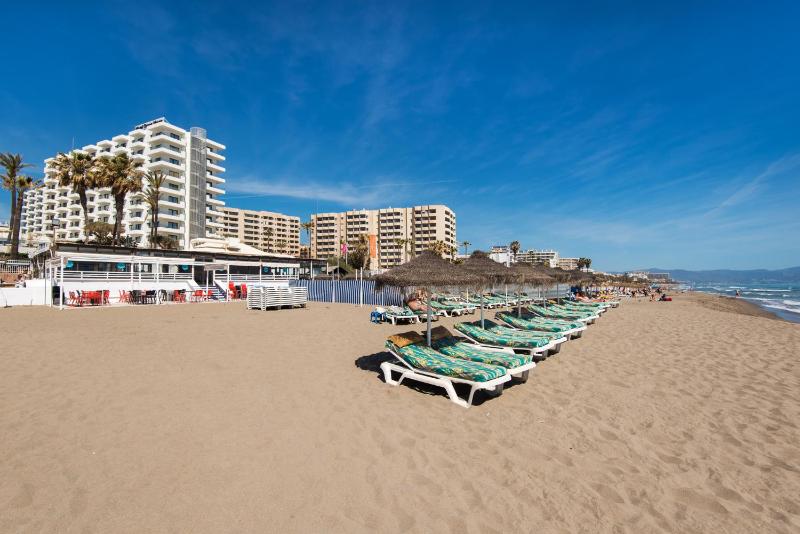 ALOHA MARINA Private APARTMENT 1st line Ocean Beach CARIHUELA - image 5