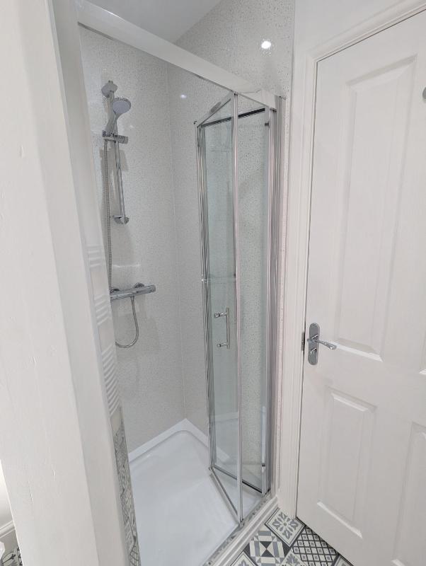 Single Room image 2