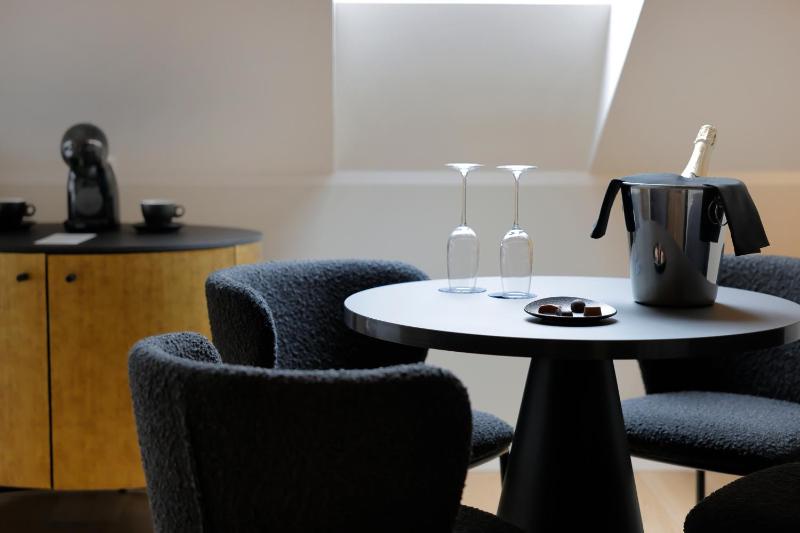 Junior Suite image 2