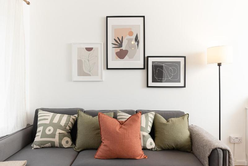 Luxury Apartment Birmingham-Parking - image 11