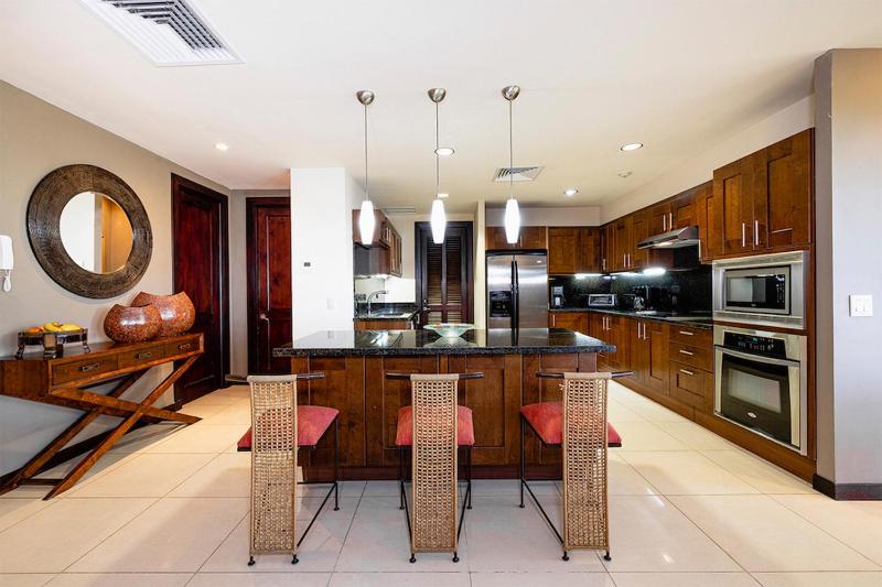 Modern 3BR Condo with Partial Ocean View - Carao - Reserva Conchal Golf Resort - image 14