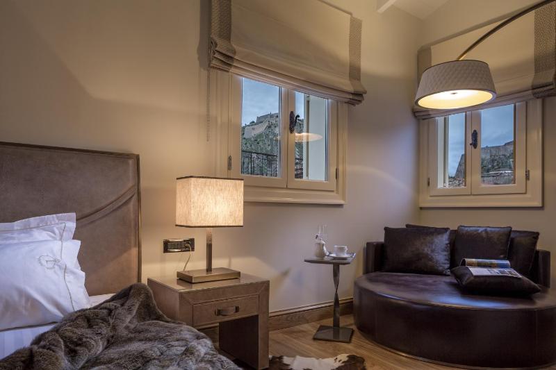 Deluxe Junior Suite image 4