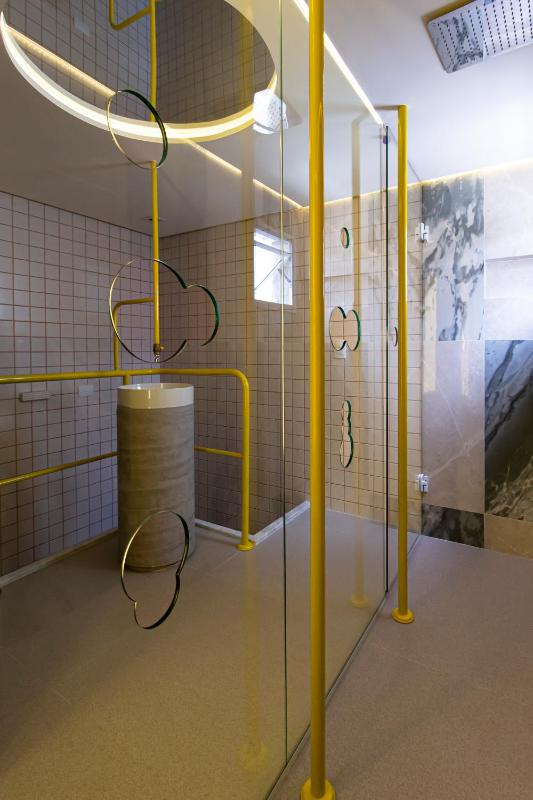 Nuu Motel - image 40