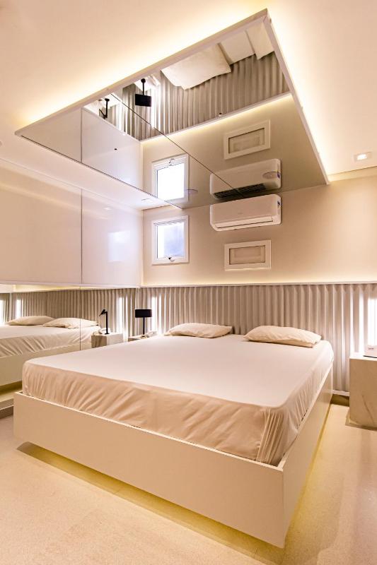 Nuu Motel - image 19