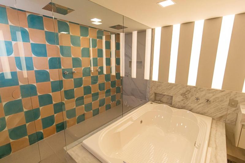 Nuu Motel - image 16