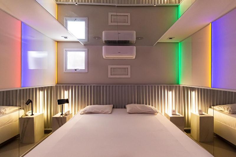 Nuu Motel - image 27