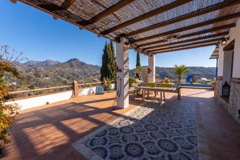 Cortijo Landscape by Solset - image 3