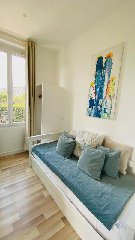Family Room with Sea View image 4