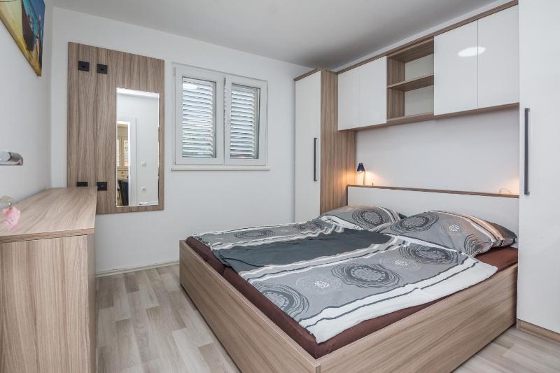 Apartments with parking space Vir - 20971 - image 3