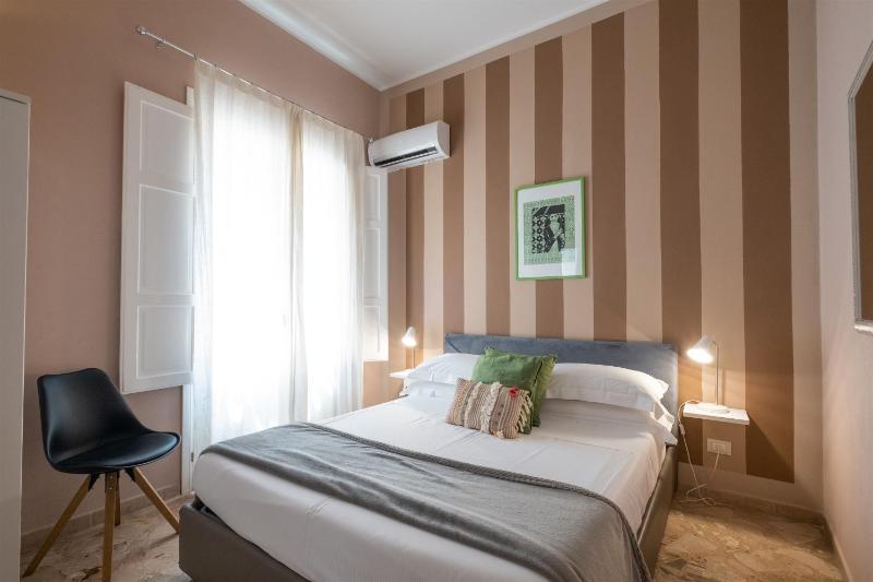 Standard Double Room image 1