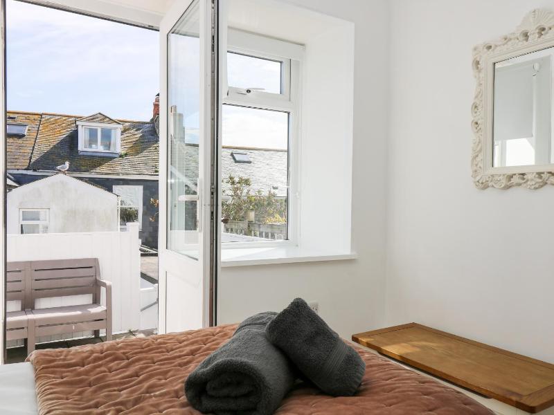Porthmeor Beach House - image 38