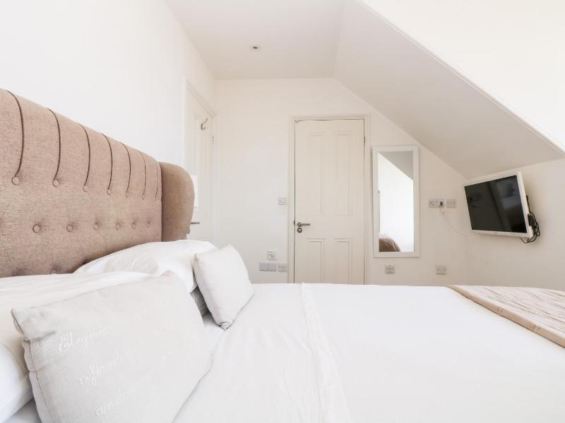 Porthmeor Beach House - image 44