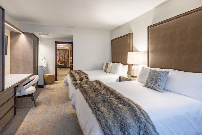 Beaver Creek Lodge Autograph Collection - image 5