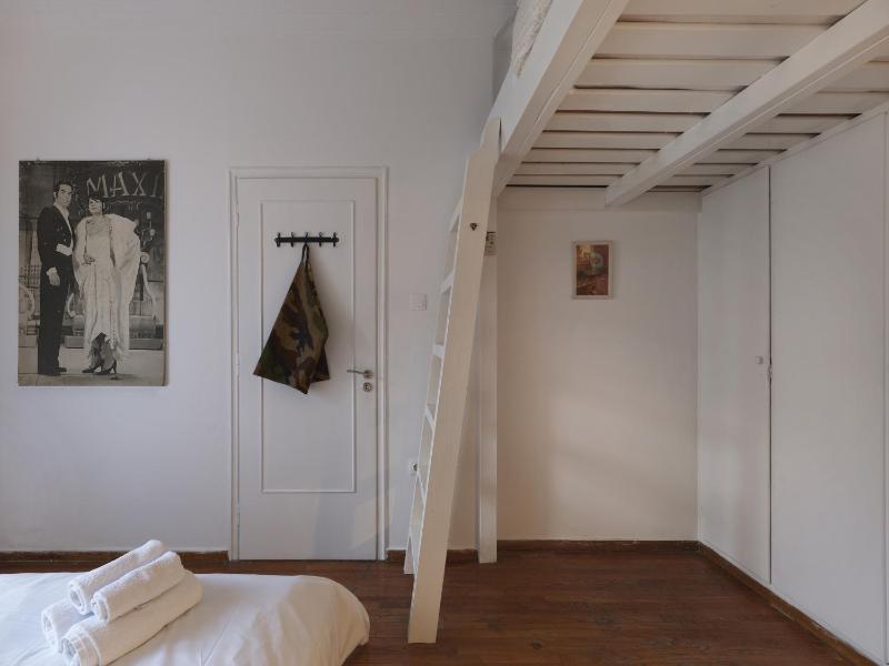 Fyllis17 - Cozy apartment in the heart of Athens - image 5