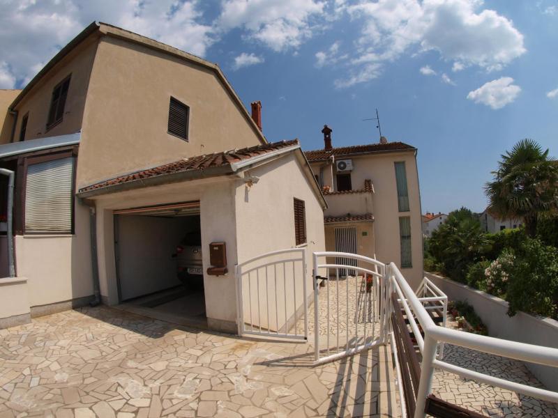 Apartments with parking space Pula - 20809 - image 7