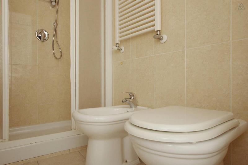 Luxury Two-Bedroom Apartment image 2