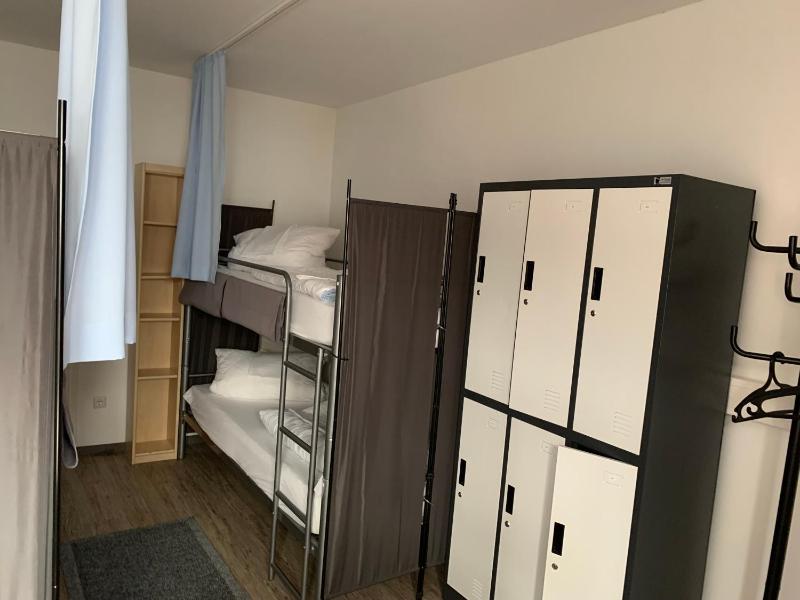 Bed in 4-Bed Mixed Dormitory Room image 2