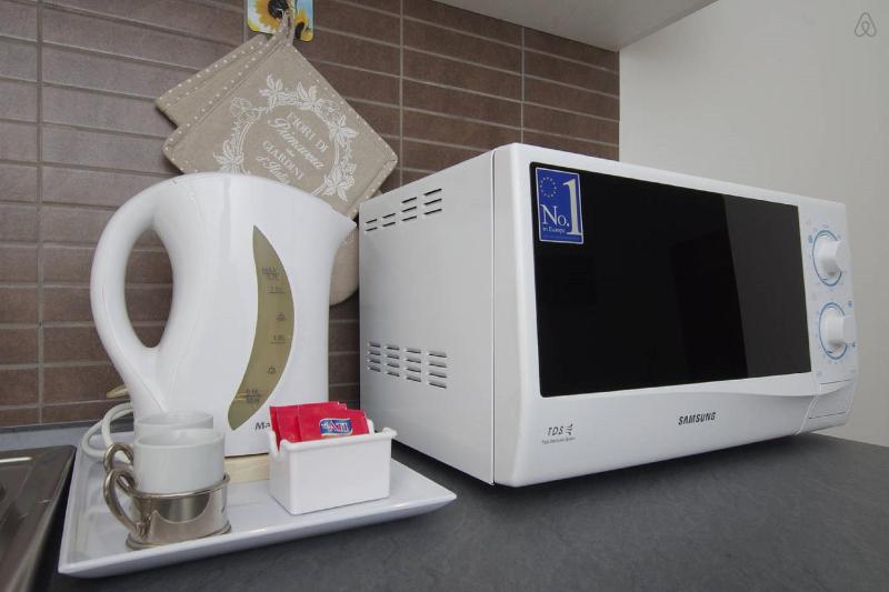 Superior One-Bedroom Apartment image 4