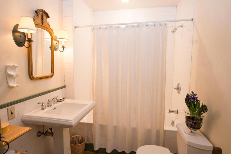 Queen Room with Full Bath and Balcony image 2